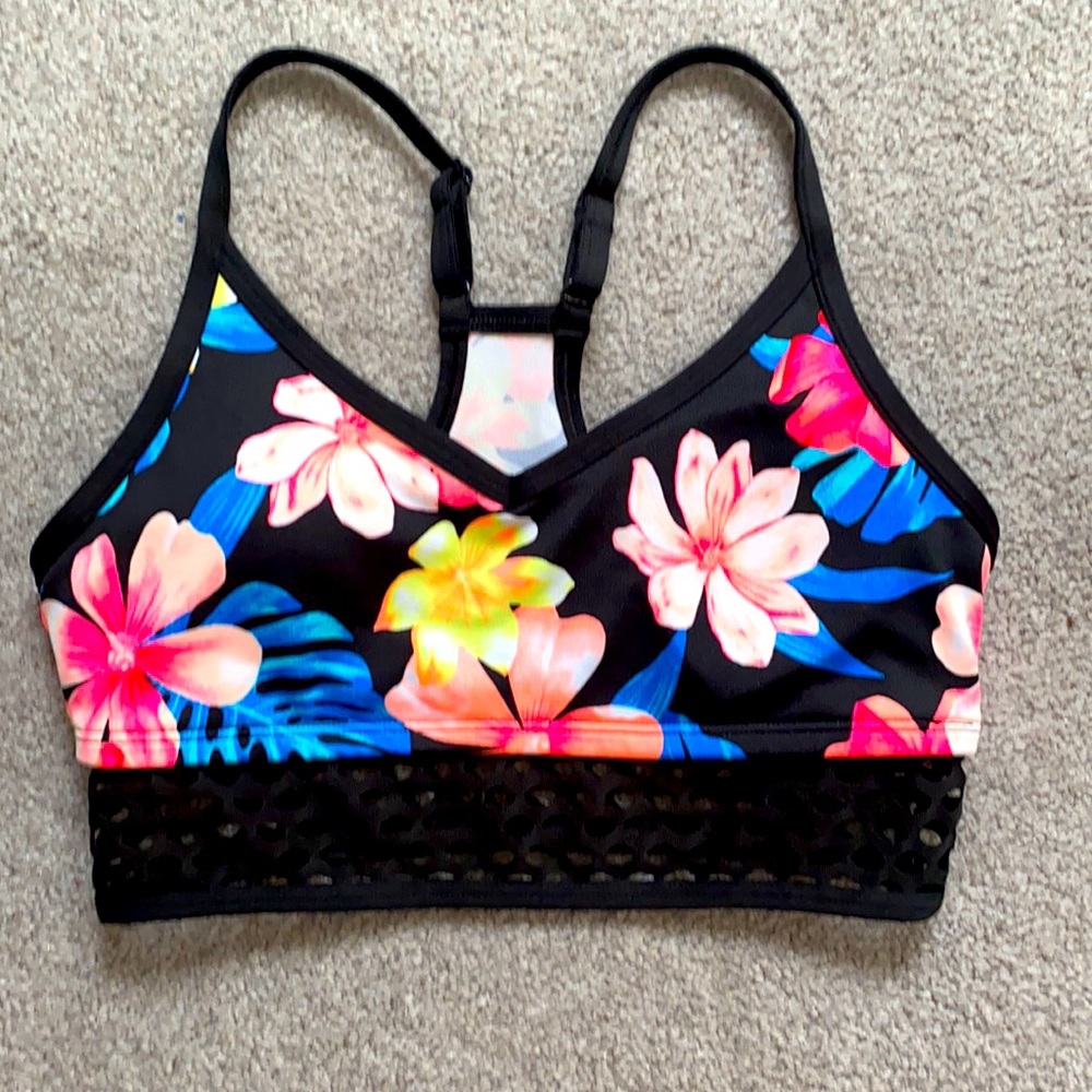Victoria’s Secret PINK sports bra